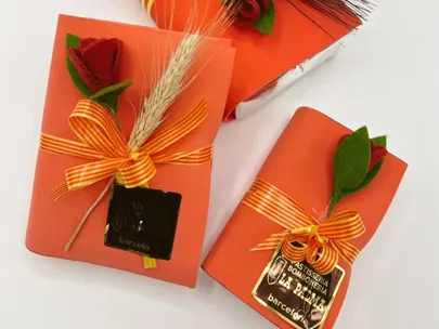 Regala per a aquest Sant Jordi roses y llibres molt dolços